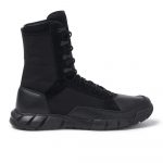 An Oakley police boot in black.